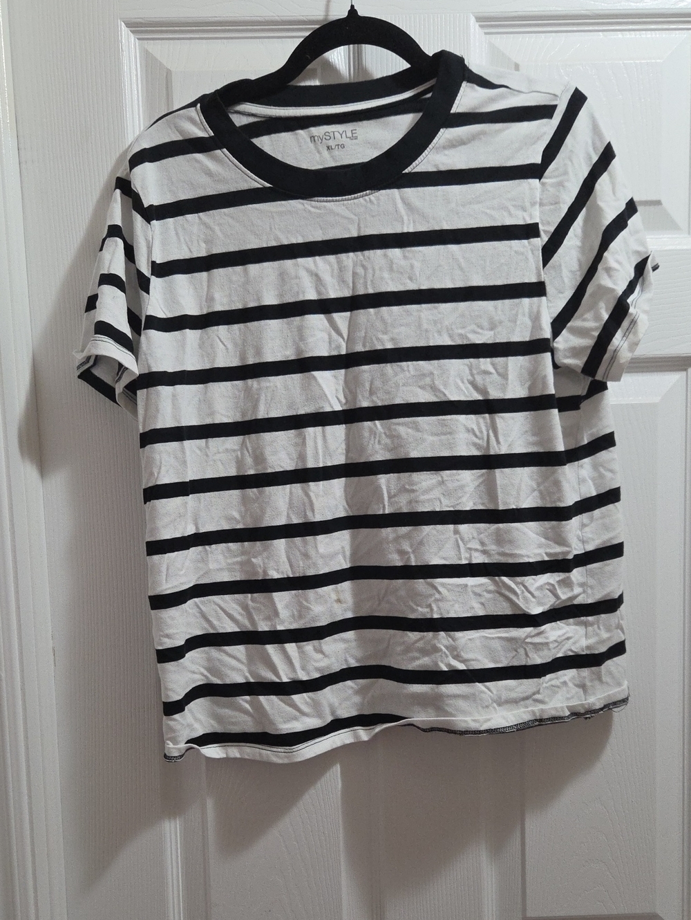 Black & White Striped Crewneck Tee - Women's